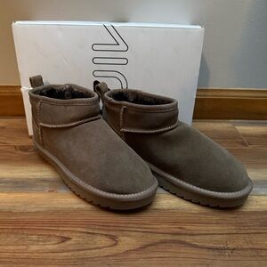 Cushionaire Ankle Boots